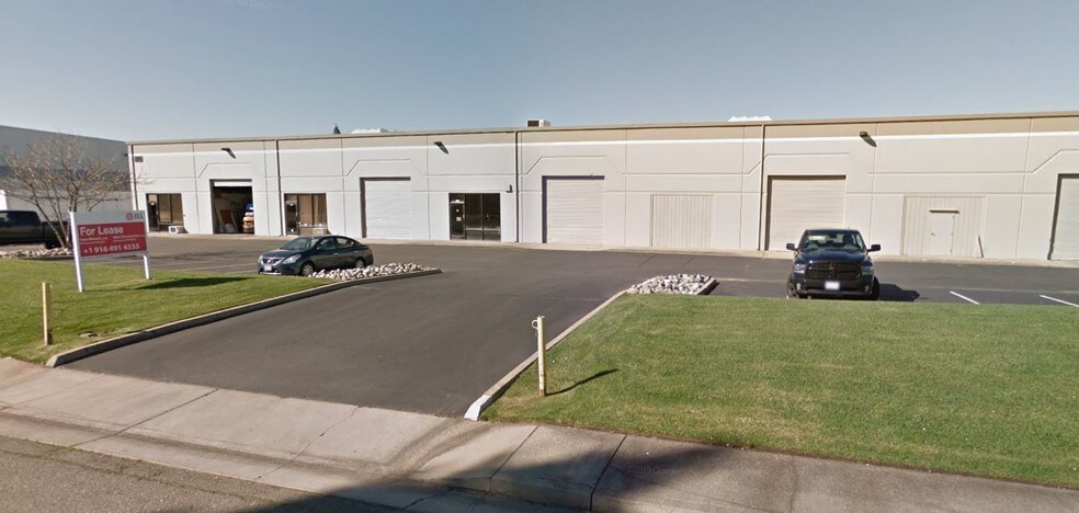 Primary Photo Of 8425 Rovana Cir, Sacramento Warehouse For Lease