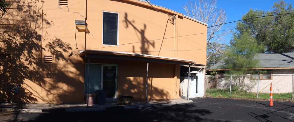 More Photos Of 4810 San Pedro Ave, San Antonio Office For Sale