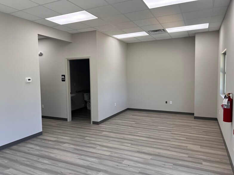 More Photos Of 123 Commerce Creek Way, Moncks Corner Warehouse For Lease