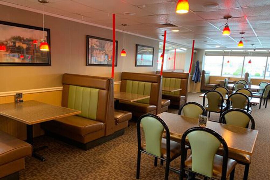 More Photos Of 1565 Marion-Waldo Rd, Marion General Retail For Sale