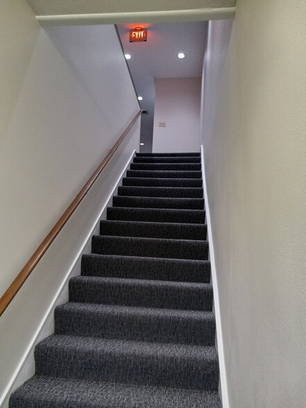 More Photos Of 642 W Main St, Radford Loft Creative Space For Lease