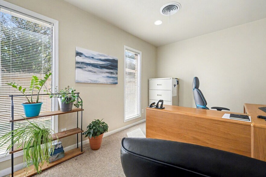 More Photos Of 2406 Dawn Dr, Georgetown Office For Sale