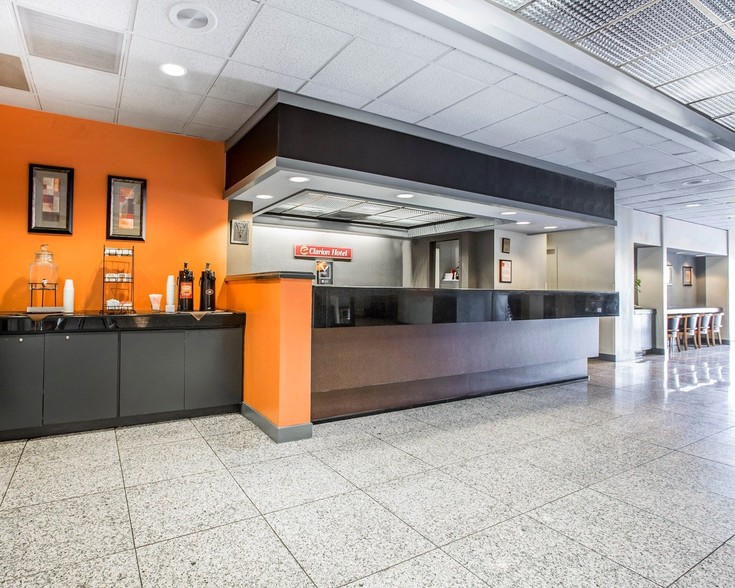 More Photos Of 3540 Rosedale Hwy, Bakersfield Hotel For Sale