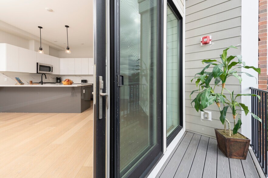 More Photos Of 33-39 Ward St, Boston Apartments For Sale