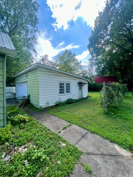 More Photos Of 505 Grace Ave, Sevierville Office For Lease