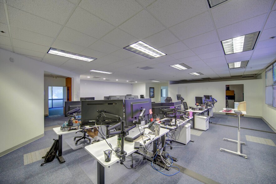 More Photos Of 1065 Marauder St, Chico Manufacturing For Sale