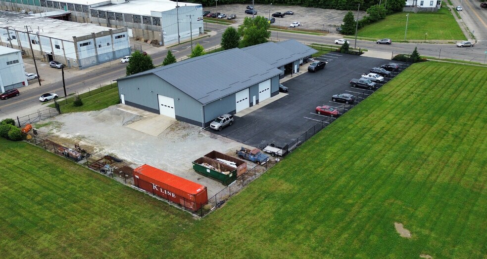 More Photos Of 1601 Sheridan Ave, Springfield Warehouse For Sale