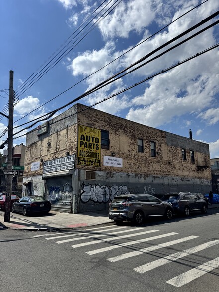 Primary Photo Of 486-496 Chester St, Brooklyn Freestanding For Sale