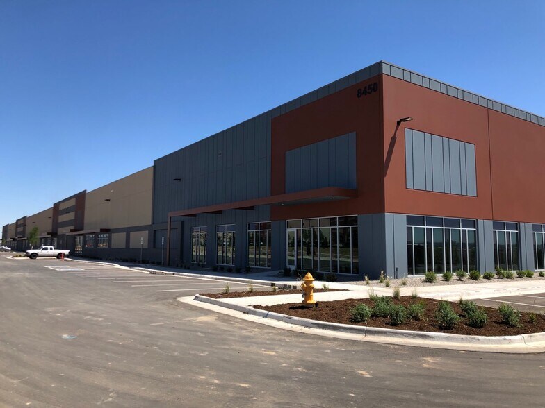 More Photos Of 8452 Highfield Pky, Englewood Distribution For Lease