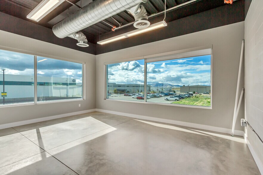 More Photos Of 3278 W 1150 S, Provo Office For Sale