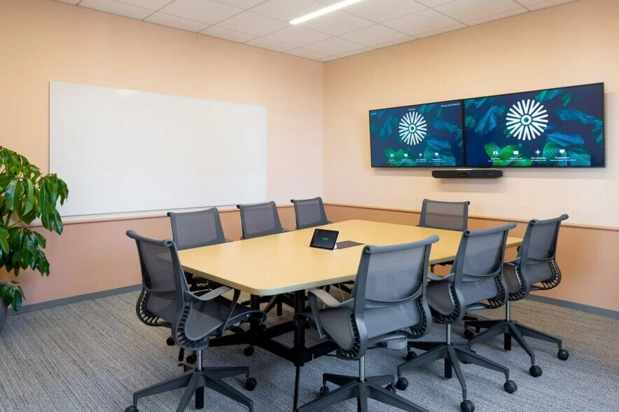 More Photos Of 175 Greenwich St, New York Coworking Space