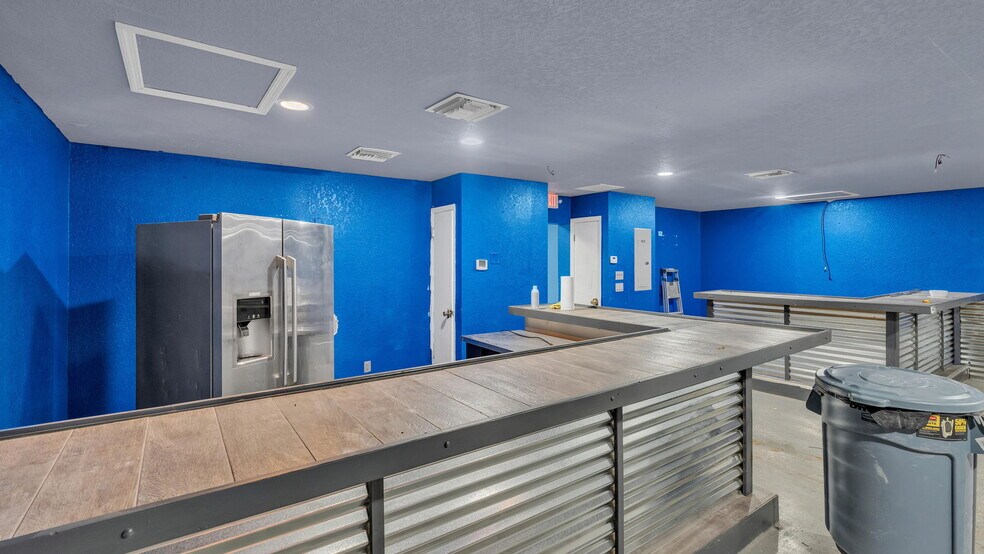 More Photos Of 4314 N Suncoast Blvd, Crystal River Office For Sale