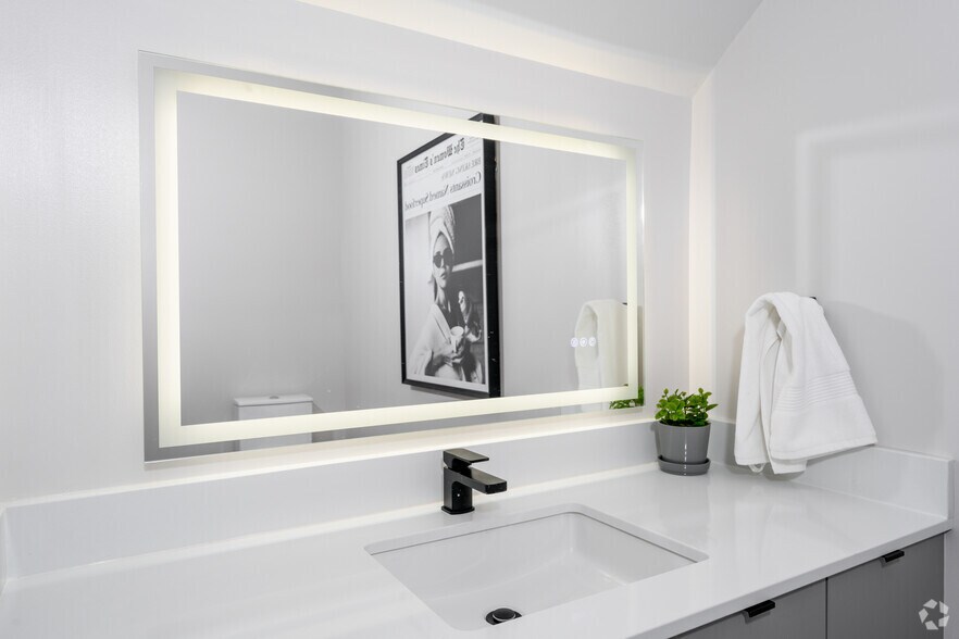 More Photos Of 3030 S Potomac Ave, Arlington Multifamily For Sale