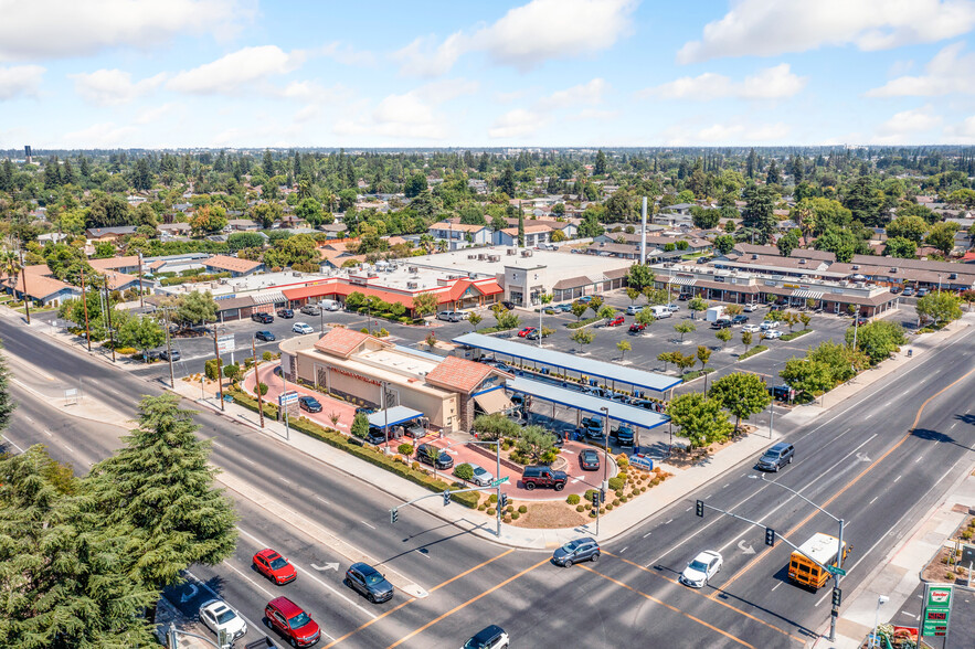 Primary Photo Of 732-788 W Bullard ave, Fresno Storefront For Lease