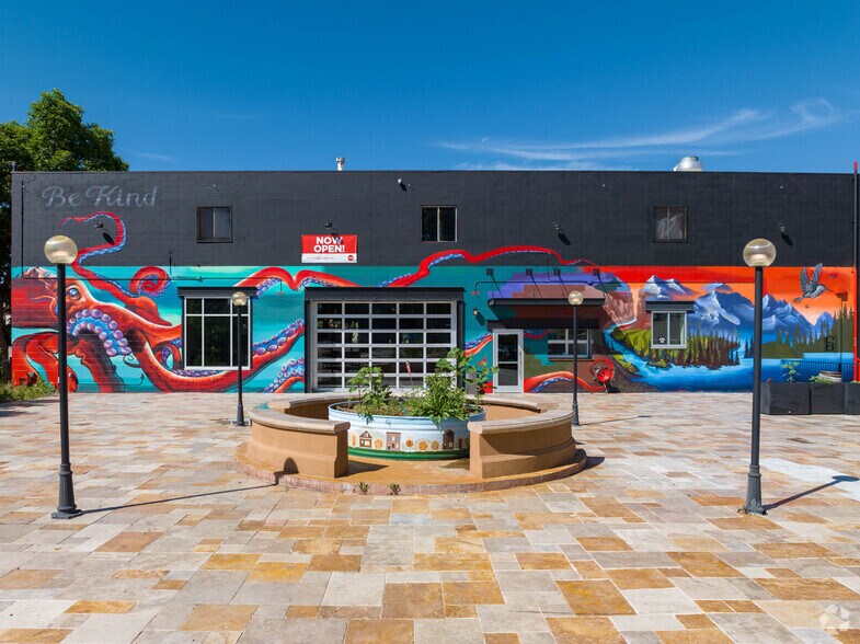 Primary Photo Of 2403 Champa St, Denver General Retail For Lease