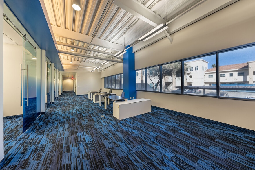 More Photos Of 2960 W Sahara Ave, Las Vegas Office For Lease