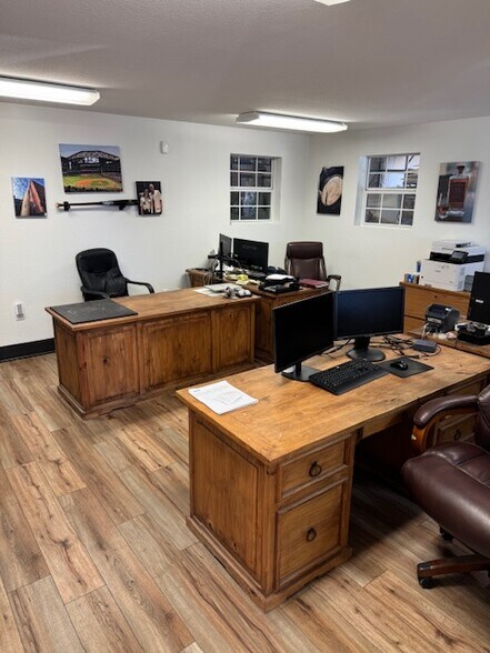 More Photos Of 111 Industrial Blvd, Mansfield Warehouse For Lease