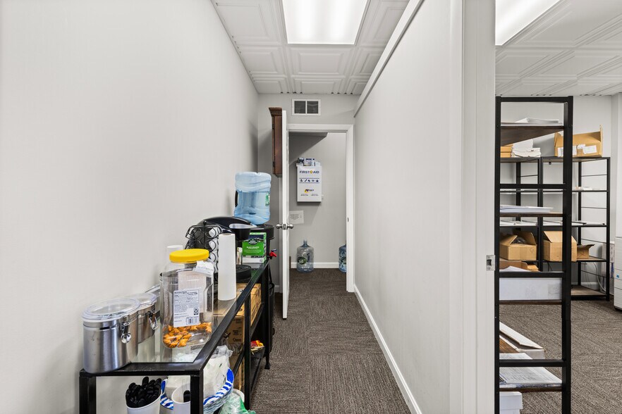 More Photos Of 642 Central Ave, Dover Office For Lease