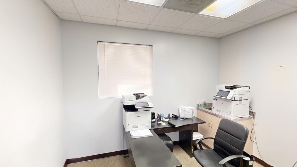 More Photos Of 8809 Commodity Cir, Orlando Medical For Lease