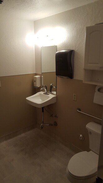 More Photos Of 958 San Leandro Ave, Mountain View Research And Development For Lease