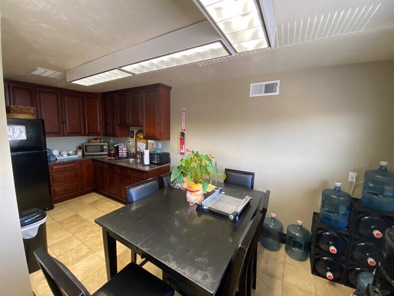 More Photos Of 2061 Lincoln Ave, San Jose Storefront Retail Office For Sale