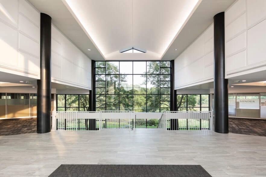 More Photos Of 12301 Whitewater Dr, Minnetonka Office For Lease