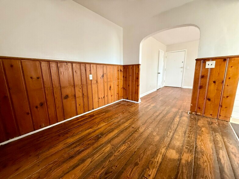 More Photos Of 2334 Kemper Ln, Cincinnati Apartments For Sale