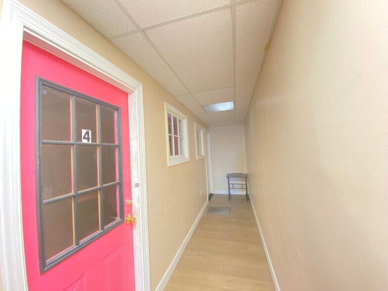 More Photos Of 117 S Main St, Red Springs Storefront For Sale