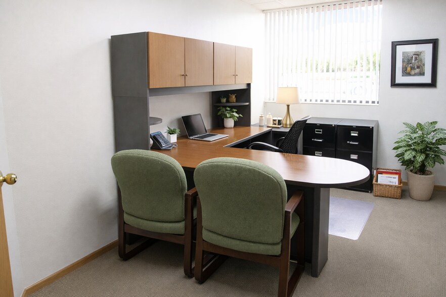 More Photos Of 11479 S Pine Dr, Parker Office For Sale