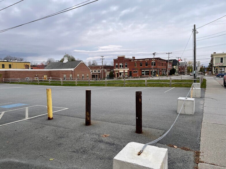 More Photos Of 48 Congress St, Morristown Freestanding For Sale