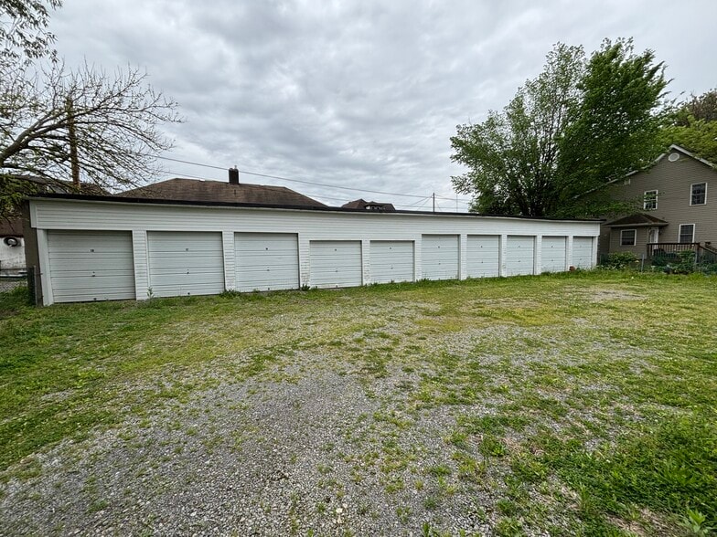 More Photos Of 505 New Castle St, Butler Self Storage For Sale