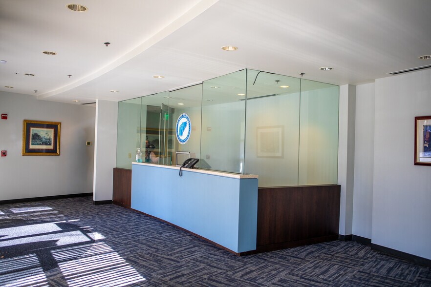 More Photos Of 3587 Parkway Ln, Peachtree Corners Light Distribution For Lease