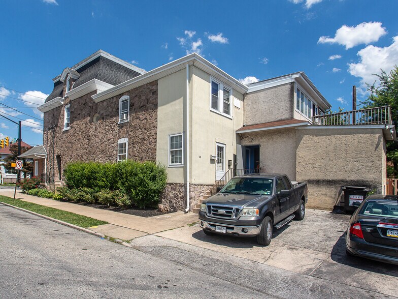 More Photos Of 1132 W Main St, Norristown Apartments For Sale