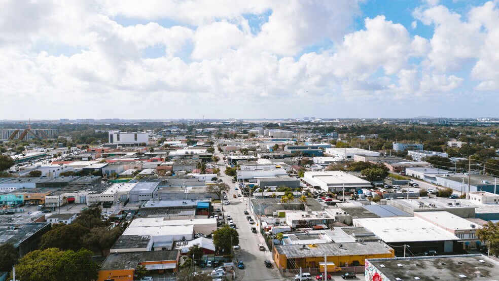 More Photos Of 2205 NW 20th St, Miami Freestanding For Sale