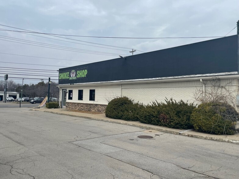 More Photos Of 2131 Wilma Rudolph Blvd, Clarksville Freestanding For Lease