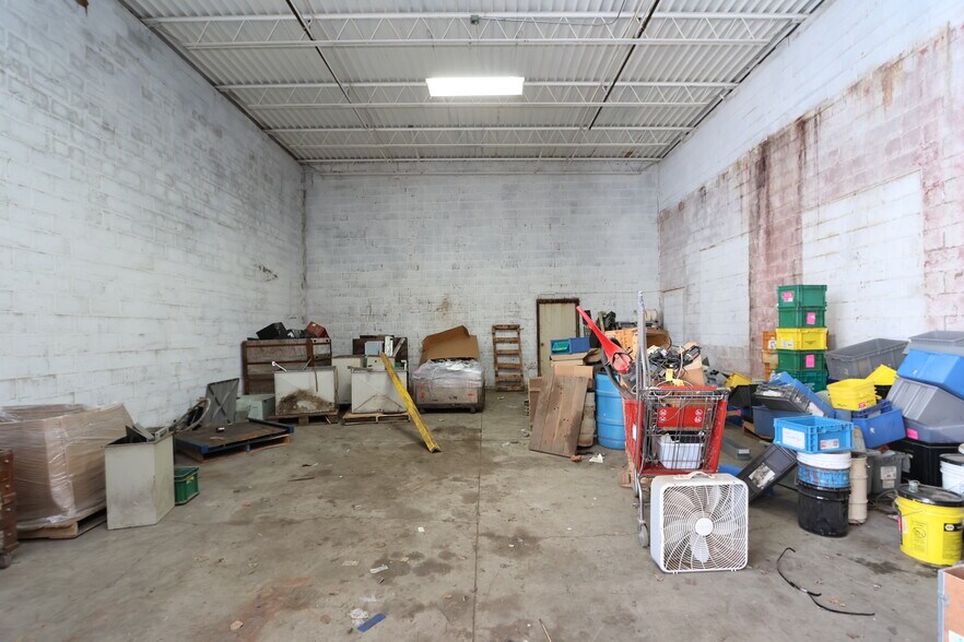 More Photos Of 202 W Livingston Ave, Crestline Warehouse For Sale
