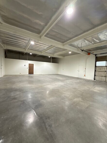 More Photos Of 1650 N Glassell St, Orange Light Distribution For Lease