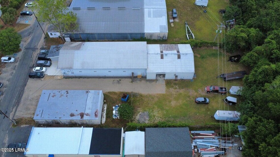 More Photos Of 2728 Depot Rd, Beaufort Flex For Sale