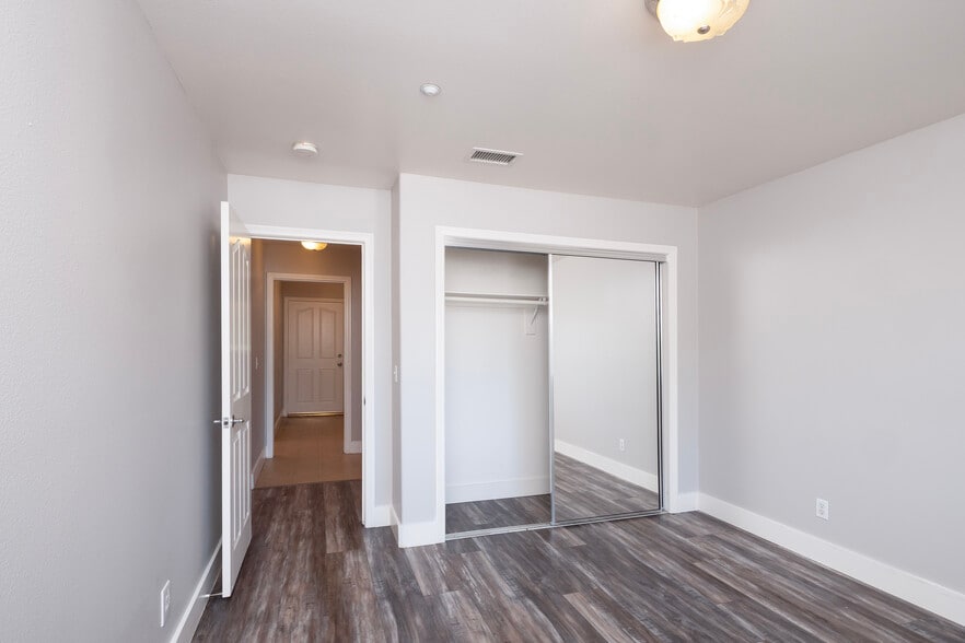 More Photos Of 8715 Dufferin Ave, Riverside Land For Sale