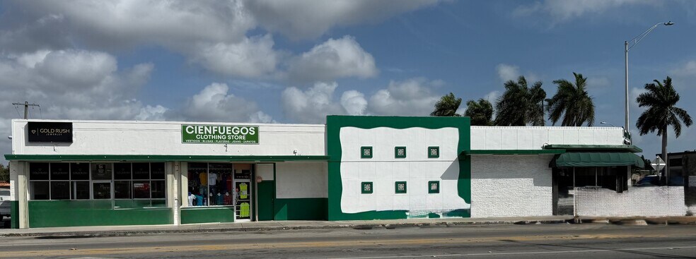 More Photos Of 800-826 N Krome Ave, Homestead Storefront For Lease