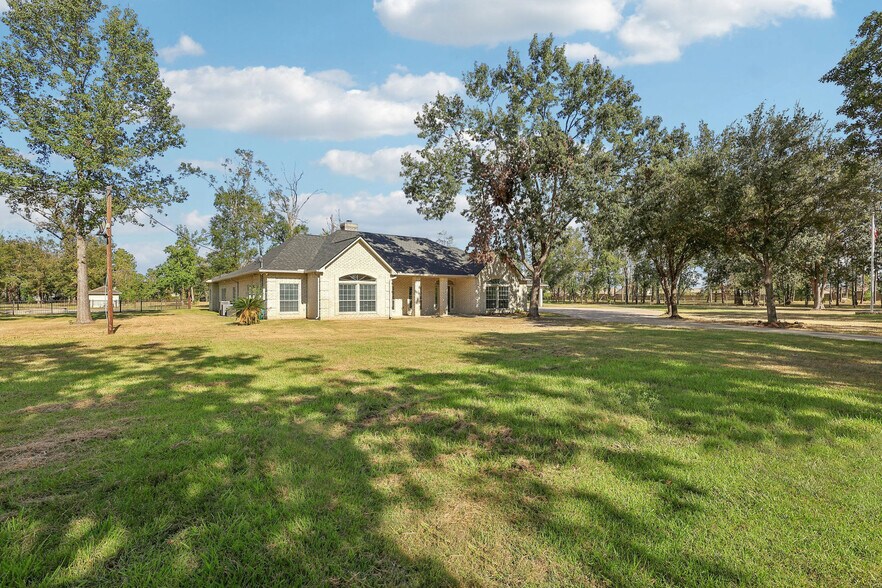 More Photos Of 3610 Otto Rd, Spring Specialty For Sale