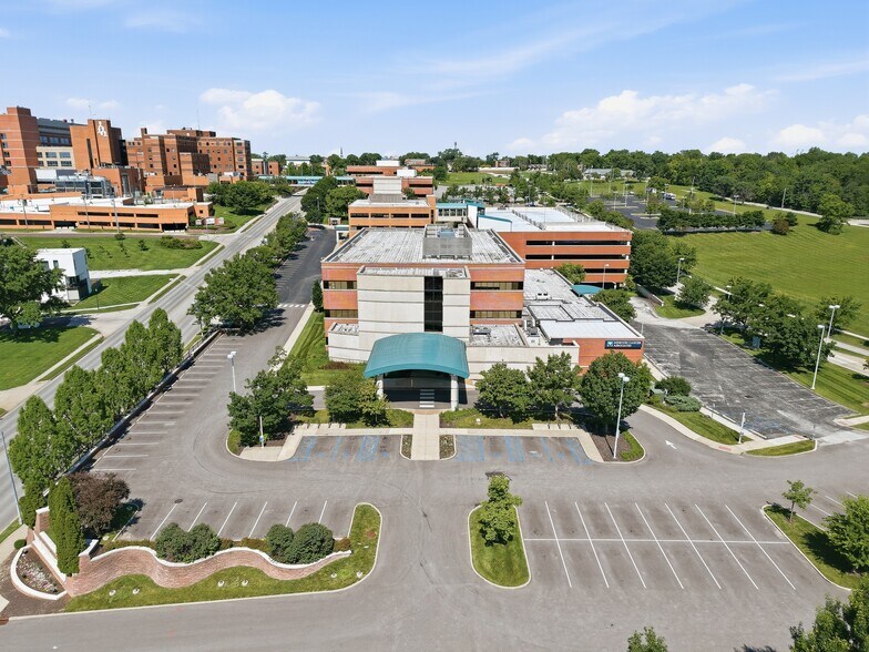 More Photos Of 1705 E Broadway, Columbia Medical For Lease