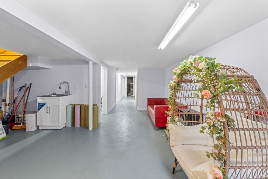 More Photos Of 41-12 29th St, Long Island City Storefront Retail Residential For Lease