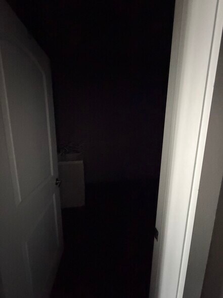 More Photos Of 10451 99 Ave, Fort Saskatchewan Storefront For Sale