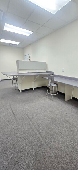 More Photos Of 100 Governors Trace, Fayetteville Office For Lease