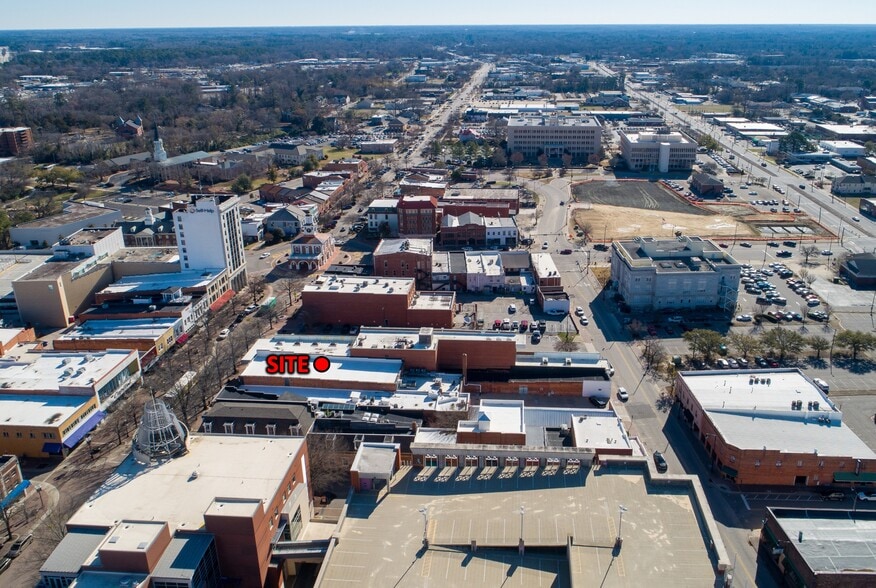 More Photos Of 123-125 Hay St, Fayetteville Storefront For Sale
