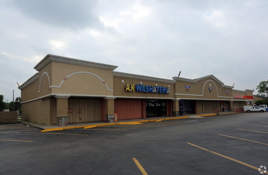 More Photos Of 608 W Cavalcade St, Houston Unknown For Lease