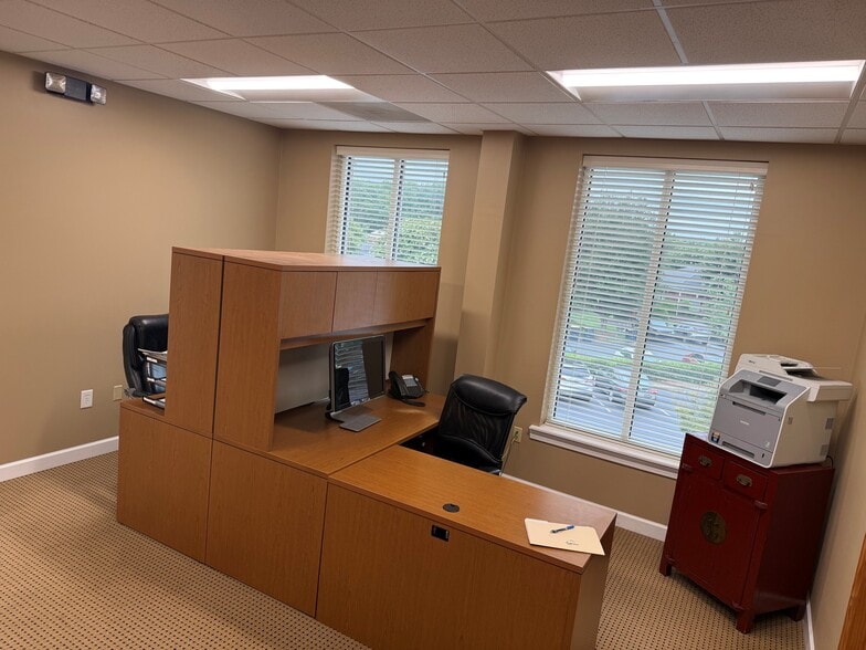 More Photos Of 2435 Plantation Center Dr, Matthews Medical For Sale
