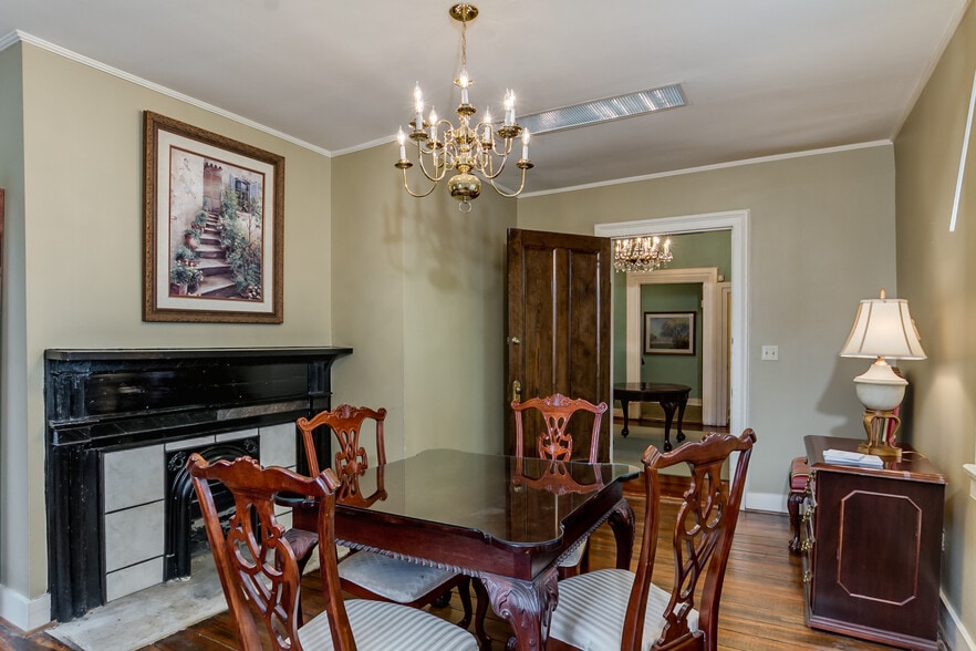 More Photos Of 2606 8th St, Tuscaloosa Office Residential For Sale