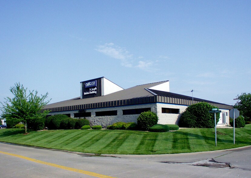 More Photos Of 3701 N St. Peters Pky, Saint Peters Office For Sale